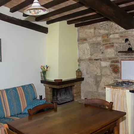La Canonica Farm stay San Giovanni d'Asso